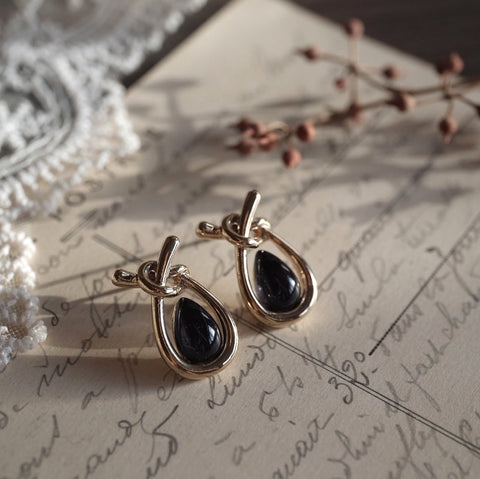 溫水滴扭結耳環【高雅黑】