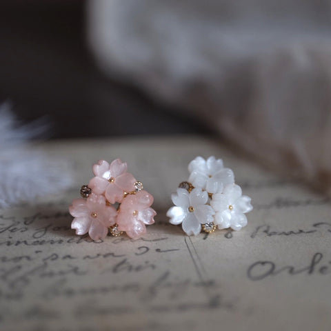 吉野粉紅櫻花叢