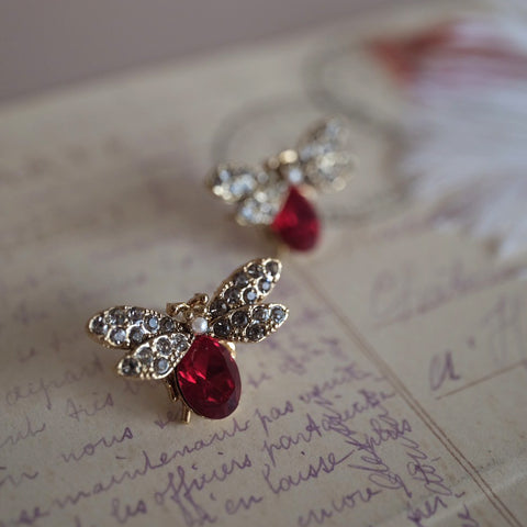 波西利亞小黃蜂【紅寶石】