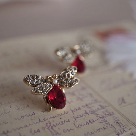 波西利亞小黃蜂【紅寶石】