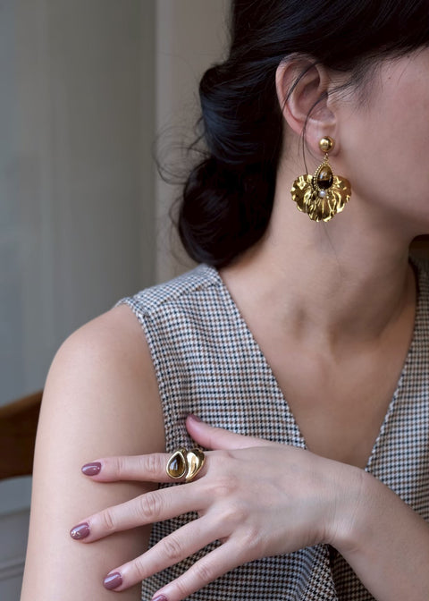 奧迪莉婭 • 虎眼花瓣林