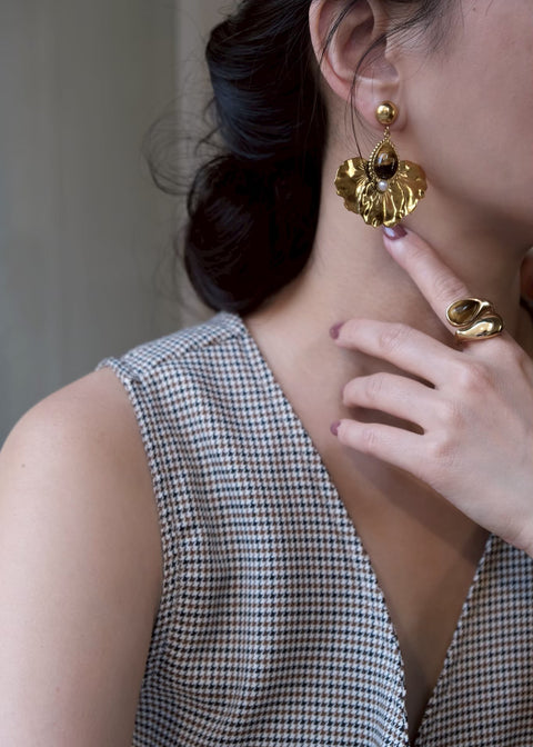 奧迪莉婭 • 虎眼花瓣林