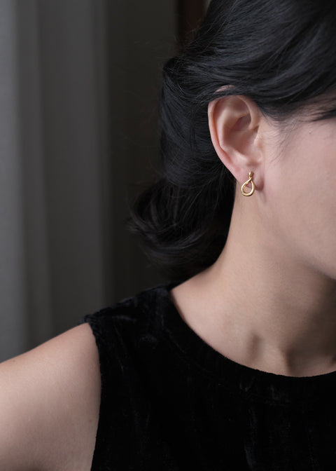 金色卡爾優雅弧線耳環