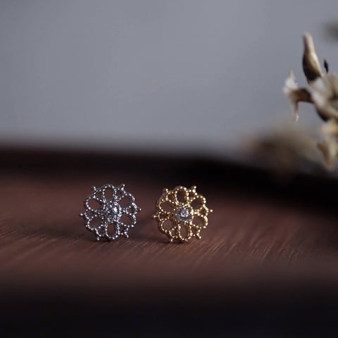 白翩翩雪花