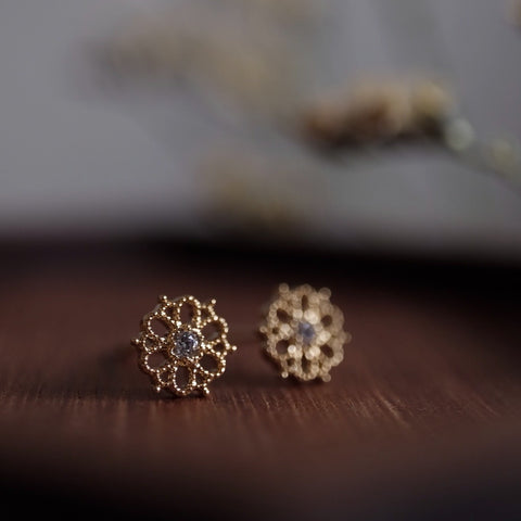 白翩翩雪花