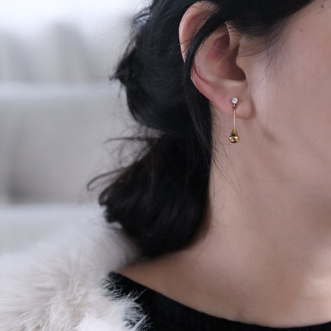 精緻小鑽金色水滴耳環