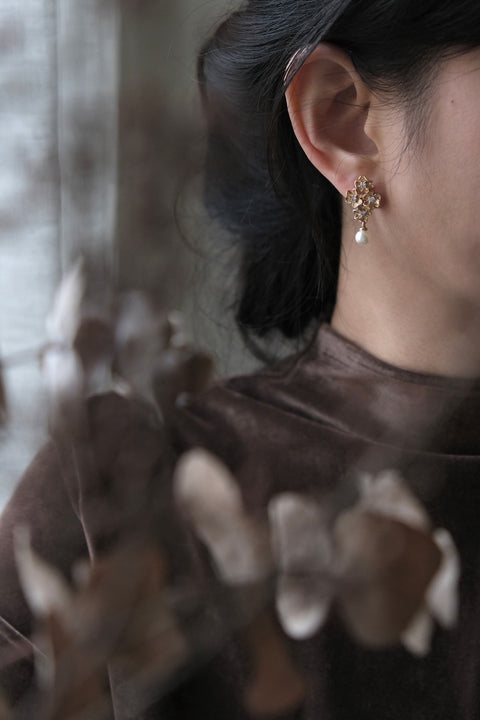 四朵小花珍珠耳環