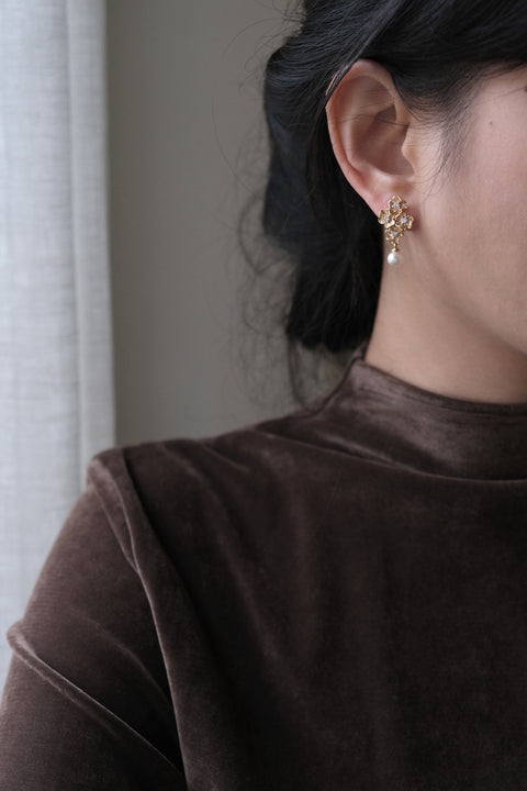 四朵小花珍珠耳環