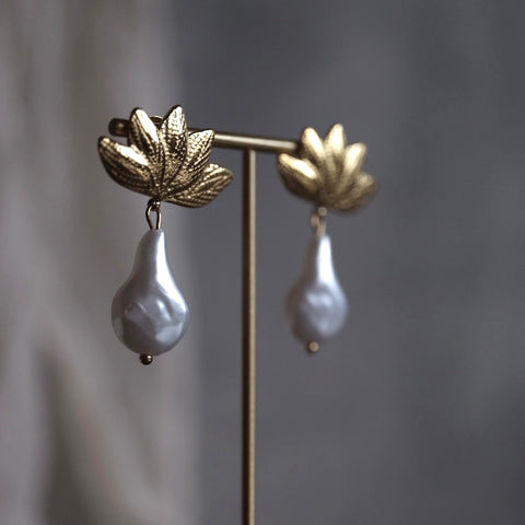 金色荷葉巴洛克耳環