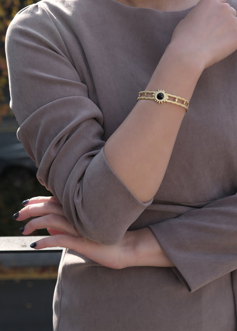 赫爾斯黑日手環