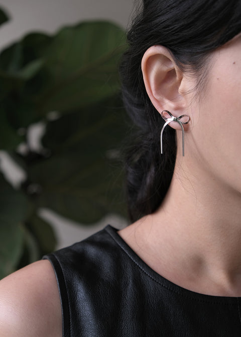 鈦鋼銀色蝴蝶結