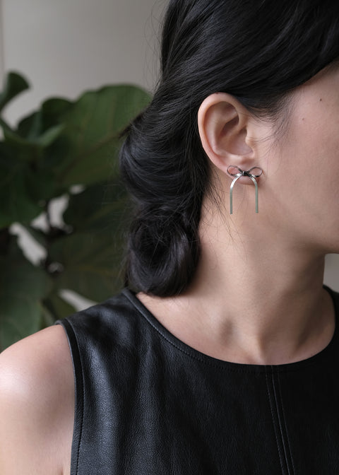 鈦鋼銀色蝴蝶結