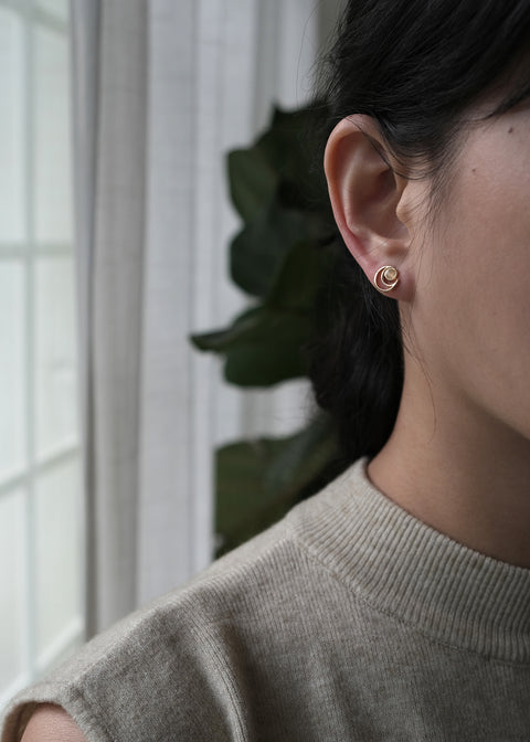 鏤空日夜小耳環