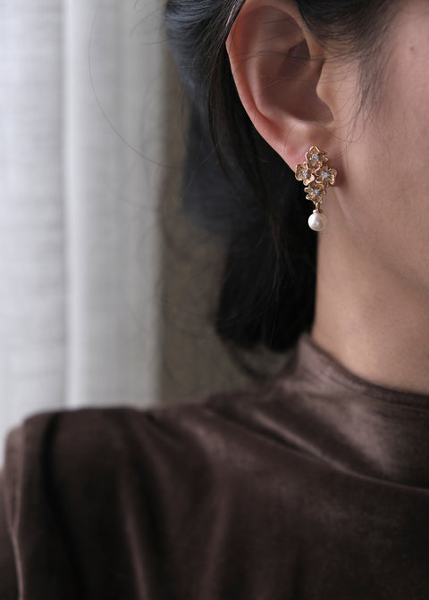 四朵小花珍珠耳環