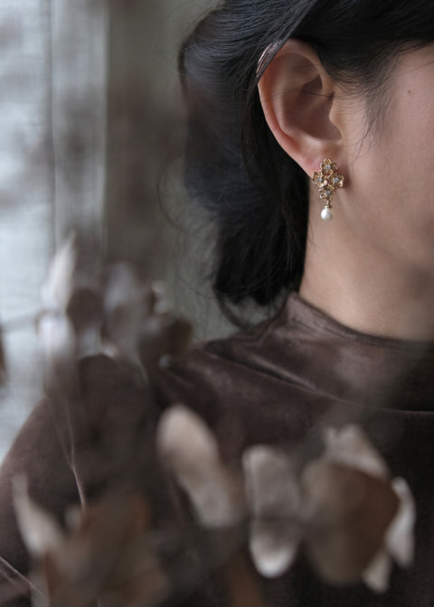 四朵小花珍珠耳環