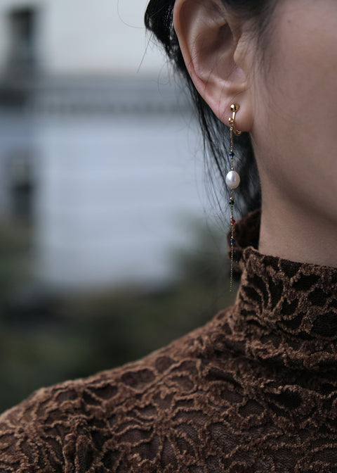 彩色流光珍珠耳環