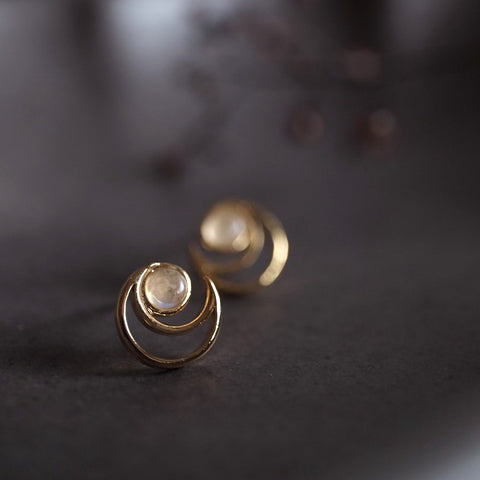 鏤空日夜小耳環