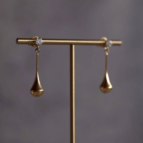 精緻小鑽金色水滴耳環