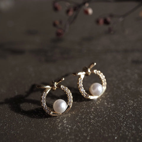 金色珍珠小鑽紐結耳環