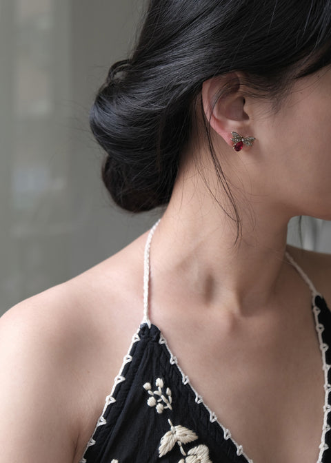 波西利亞小黃蜂【紅寶石】