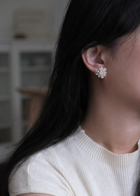 三朵白茉莉【小】