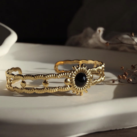 赫爾斯黑日手環