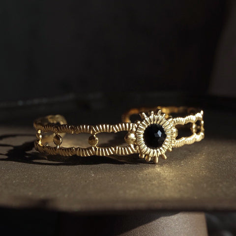 赫爾斯黑日手環