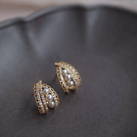 金色蕾絲珍珠耳環