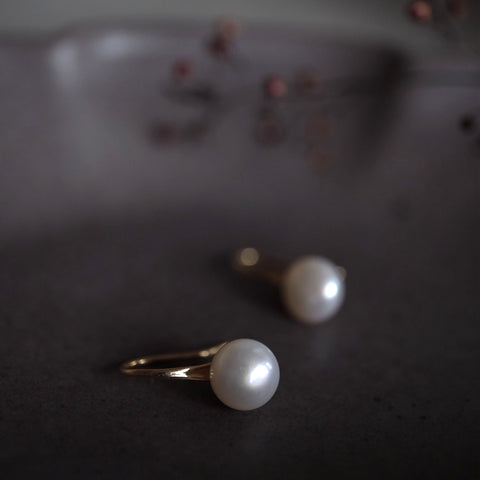 伊莉莎白鈎式珍珠耳環