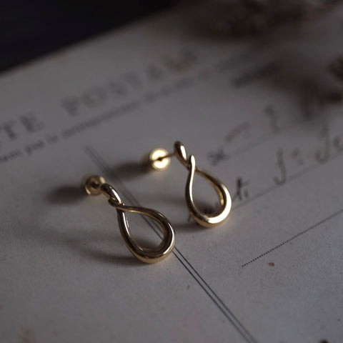 金色卡爾優雅弧線耳環