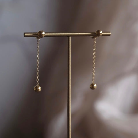 極簡鈦鋼垂墜小金球