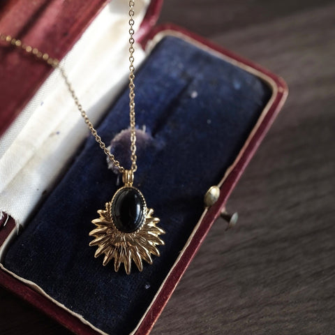 諾克索爾 • 夜之歌