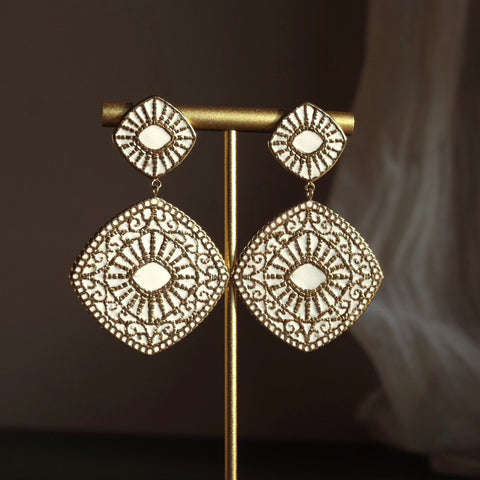 索拉金色蕾絲耳環