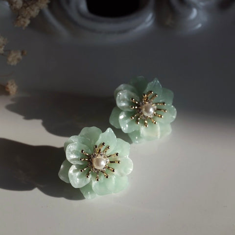 班納山茶花【翡翠綠】