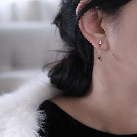 精緻小鑽金色水滴耳環