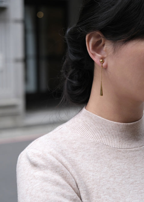 鈦鋼長水滴垂墜耳夾