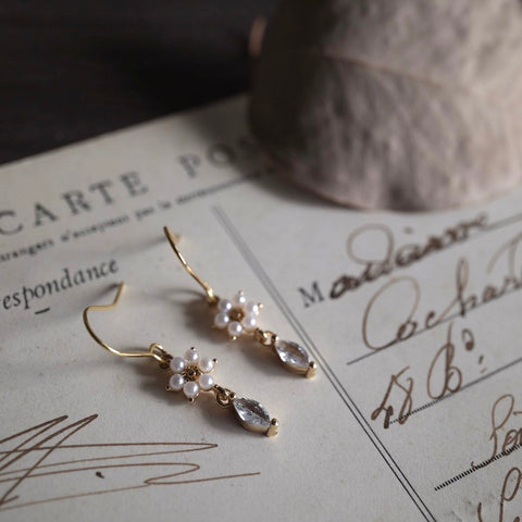 珍珠小花水滴鑽耳環