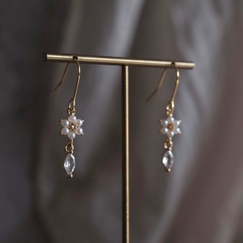 珍珠小花水滴鑽耳環