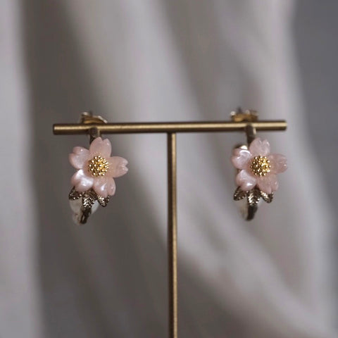 粉櫻珍珠C型耳環